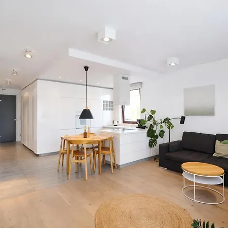 House Managers - Flora Sopot