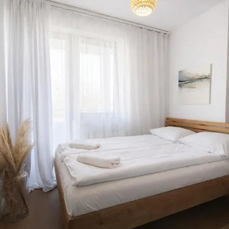 Apartment House Managers - Flora *